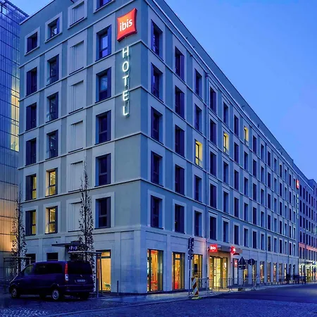 Ibis Готель 2*